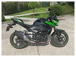 Motoros kategóriák - OLH Kawasaki Z400 tanulómotor
