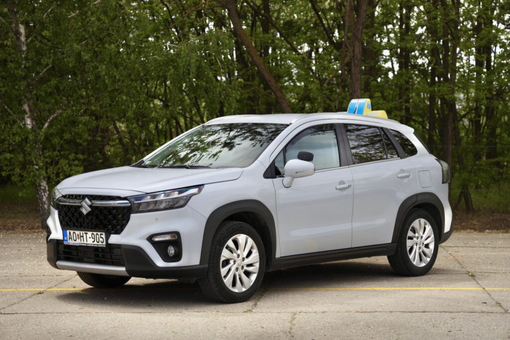 Suzuki S-Cross Hybrid